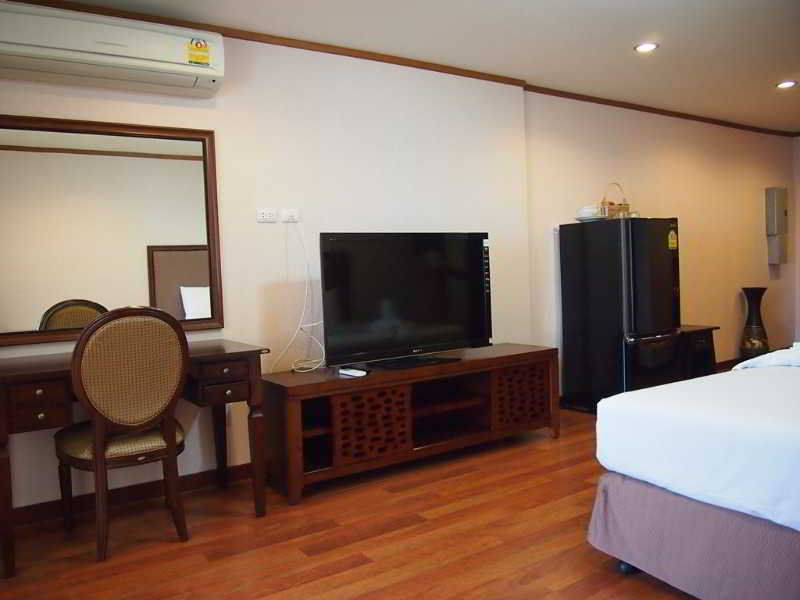 Mtc At Pattaya Hill Exterior foto