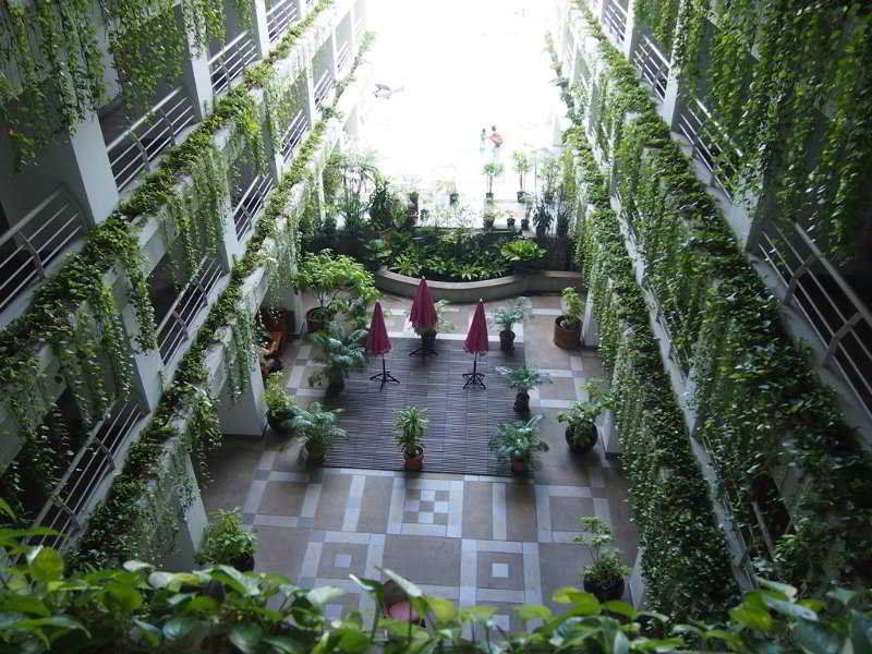 Mtc At Pattaya Hill Exterior foto